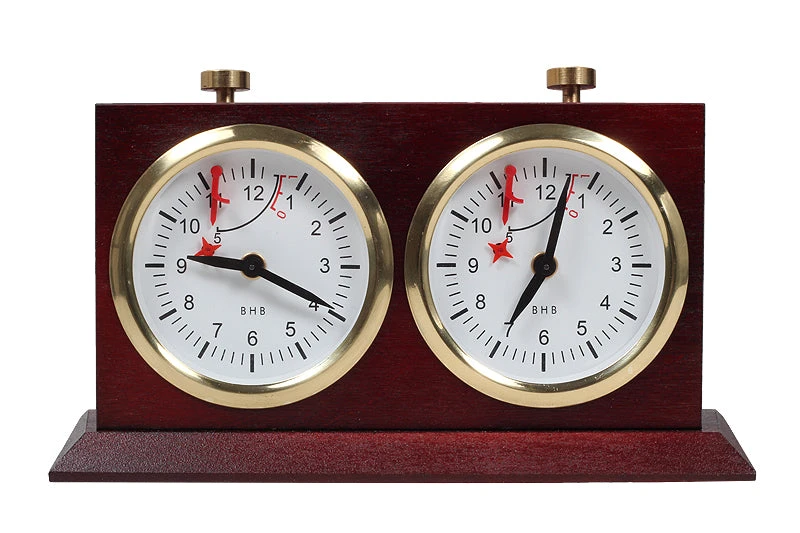 Horloge D'Échecs En Bois Sombre 3 Horloge D'Échecs En Bois Sombre