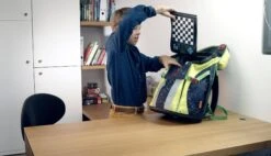 Millennium Europe Chess Champion -Internationalité Échecs Magasin M800 boy packing board in schoolbag 1920x1920 1
