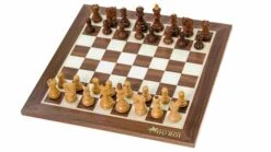 Jeu D'Échecs Distinction En Bois D'Érable Et De Noyer
