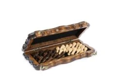 Échiquier En Bois Moderne Et Son Jeu D'Échecs -Internationalité Échecs Magasin echiquier bois massif jeu echecs rangement