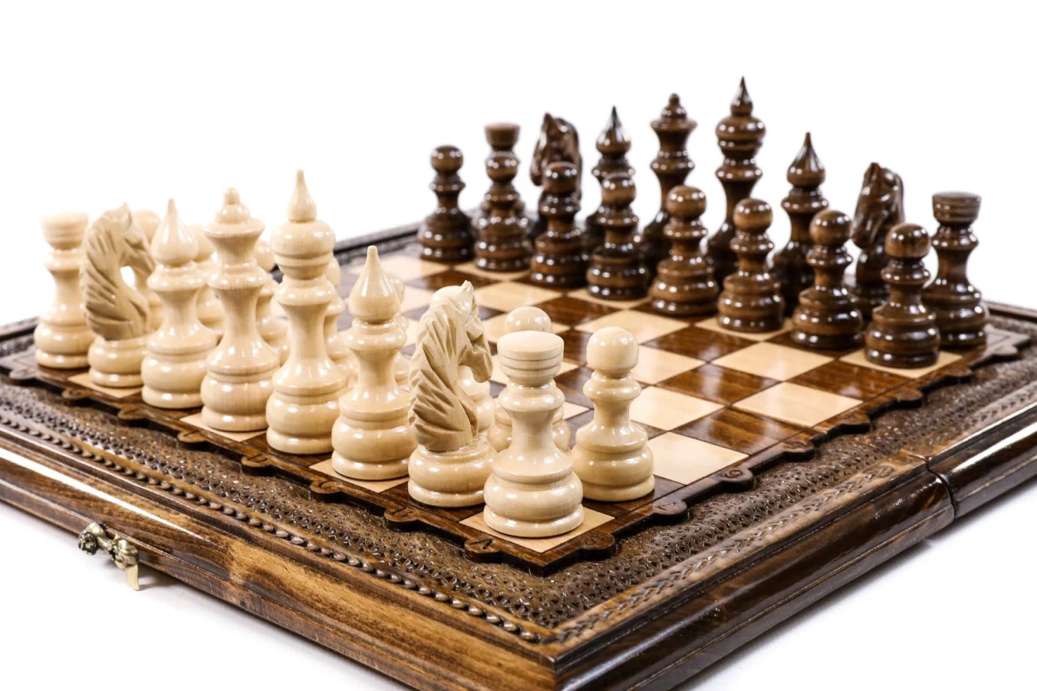 Échiquier En Bois Naturel Et Son Jeu D'Échecs 4 Échiquier En Bois Naturel Et Son Jeu D'Échecs – Image 2