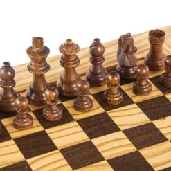 Echiquier Avec Rangement Et Jeu D'échecs 31 Echiquier Avec Rangement Et Jeu D'échecs -Internationalité Échecs Magasin echiquier coffret bois staunton 04f67217 84d9 41e4 9ae4 5fdd262e984f