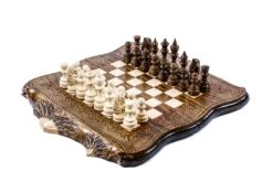 Échiquier En Bois Fait Main Et Son Jeu D'Échecs