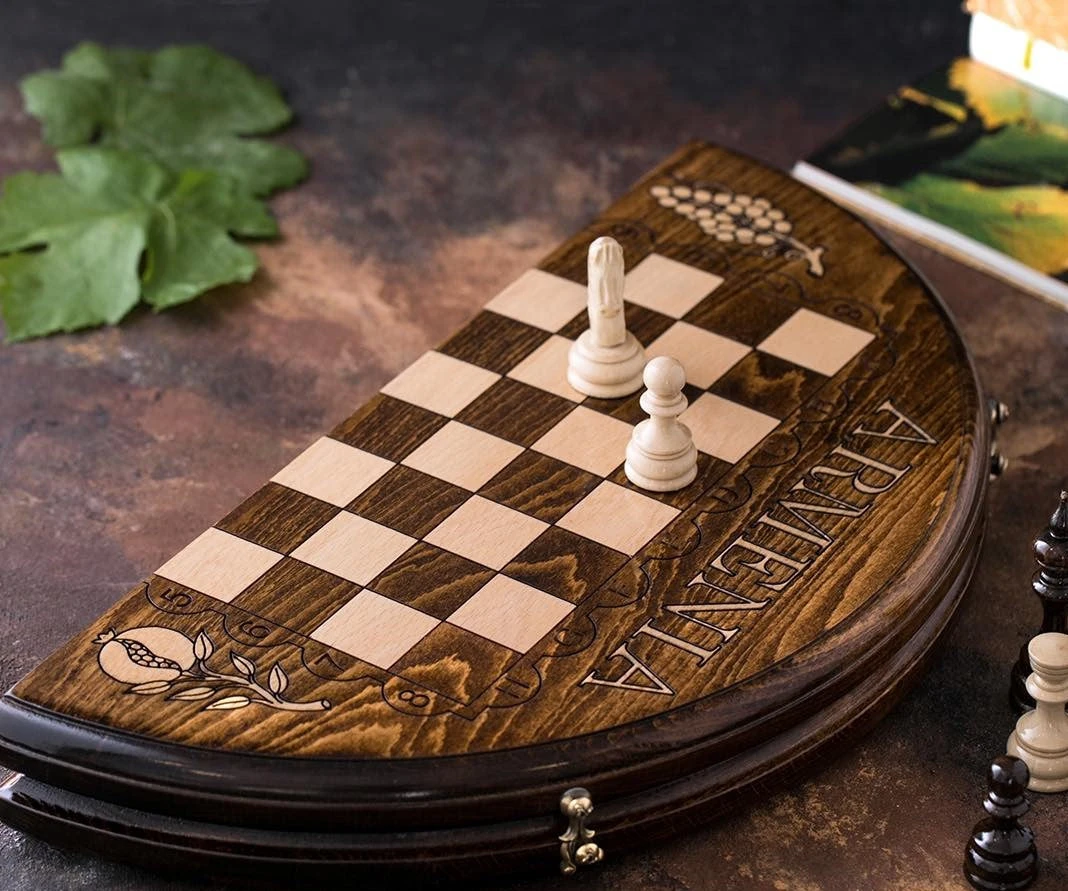 Échiquier Transportable Et Son Jeu D'Échecs 4 Échiquier Transportable Et Son Jeu D'Échecs – Image 2