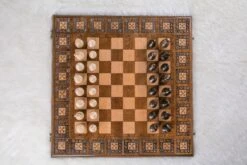 Échiquier Original En Bois Et Son Backgammon -Internationalité Échecs Magasin echiquier en bois original noyer fae2751f ea7d 4767 a861 8f824a77a569