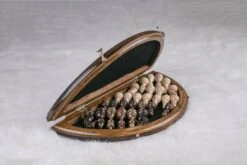 Échiquier En Bois Professionnel Et Son Jeu D'Échecs -Internationalité Échecs Magasin echiquier en bois professionnel cavalier