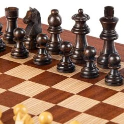 Ensemble Échiquier Acajou Taille Moyenne Et Son Jeu D'échecs -Internationalité Échecs Magasin echiquier ensemble acajou reine a5a77cd6 015a 4df9 98d1 379de9a27fbe