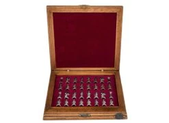 Échiquier En Frêne Avec Pièces En Laiton -Internationalité Échecs Magasin echiquier frene bois