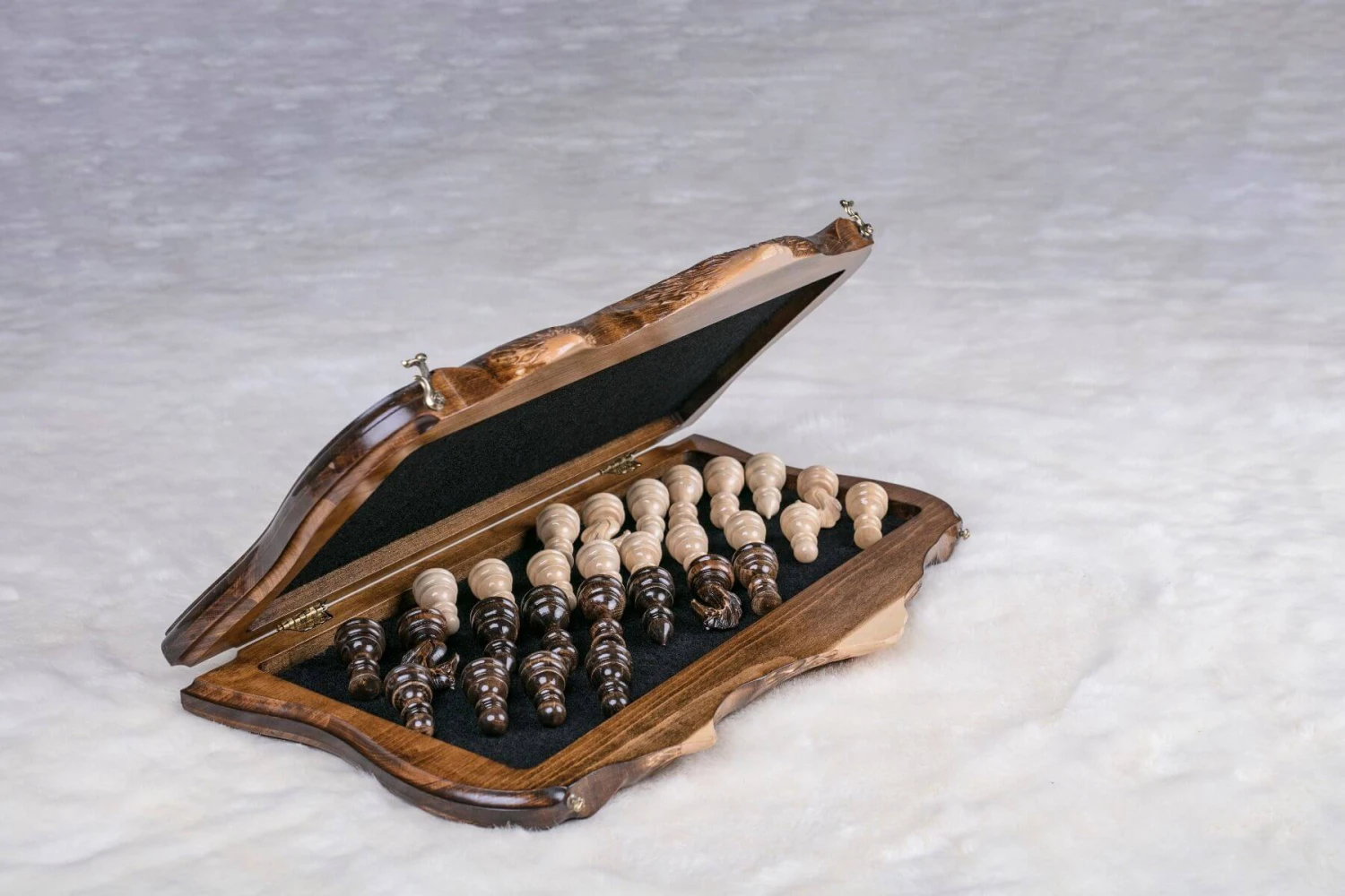 Échiquier Grand Format Et Son Jeu D'Échecs 7 Échiquier Grand Format Et Son Jeu D'Échecs – Image 5