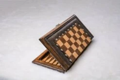 Echiquier En Bois Pliable Et Son Jeu D'Échecs -Internationalité Échecs Magasin echiquier jeu echecs bois pliable reine