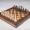 Échiquier Marron Et Son Jeu D'Échecs