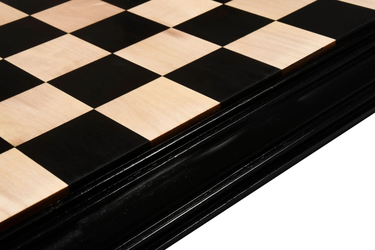 Échiquier En Bois Noir Et Blanc Deluxe 4 Échiquier En Bois Noir Et Blanc Deluxe – Image 3