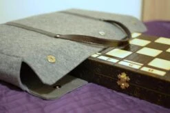 Grande Malette Pour Echiquier En Cuir 11 Grande Malette Pour Echiquier En Cuir -Internationalité Échecs Magasin grande malette pour echiquier boutons