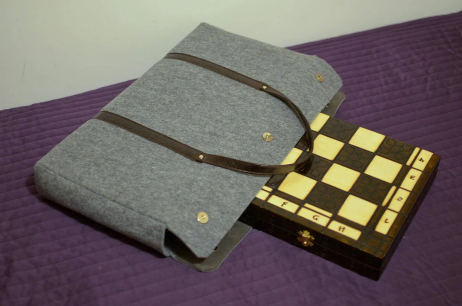 Grande Malette Pour Echiquier En Cuir 6 Grande Malette Pour Echiquier En Cuir – Image 4