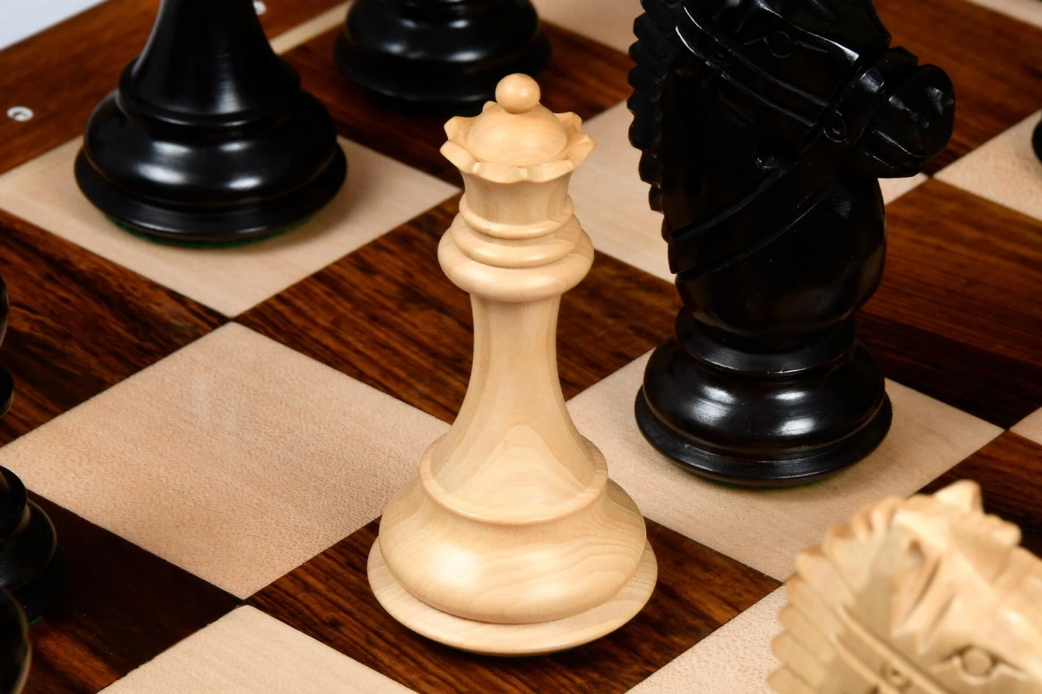Jeu D'Échecs Complet En Bois Précieux 8 Jeu D'Échecs Complet En Bois Précieux – Image 6