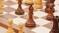 Jeu D'Échecs Le Jeu De La Dame -Internationalité Échecs Magasin jeu dechecs le jeu de la dame plateau
