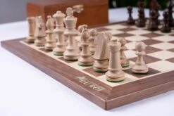 Échiquier En Bois D'Érable Et De Noyer -Internationalité Échecs Magasin jeu echecs erable et noyer gagner