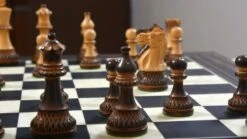 Pièces D'Échecs Artisanales En Bois Brûlé 39 Pièces D'Échecs Artisanales En Bois Brûlé -Internationalité Échecs Magasin pieces echecs artisanales roi c0128caa 6b79 488d 8ebf 61538f7027cf