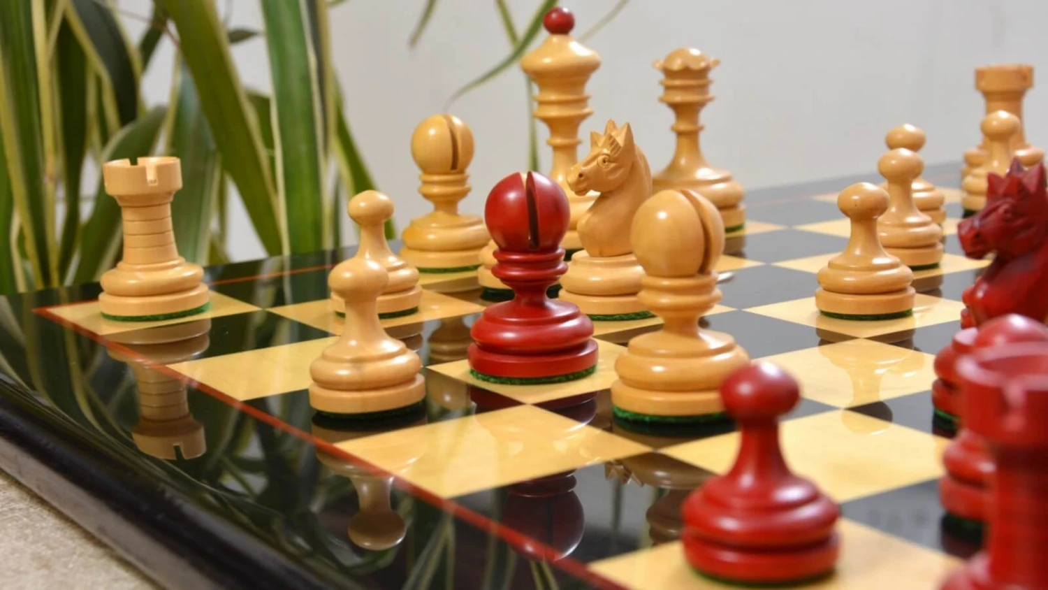 Pièces D'Échecs Rouges En Bois 17 Pièces D'Échecs Rouges En Bois – Image 15