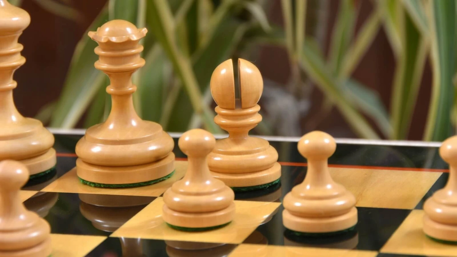 Pièces D'Échecs Rouges En Bois 18 Pièces D'Échecs Rouges En Bois – Image 16