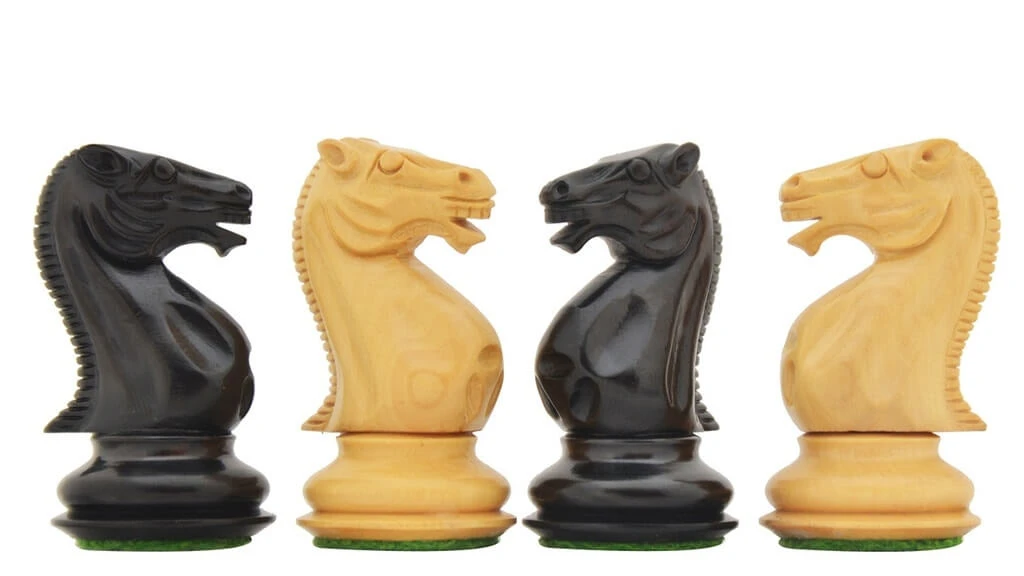 Pièces D'Échecs Vintage 6 Pièces D'Échecs Vintage – Image 4