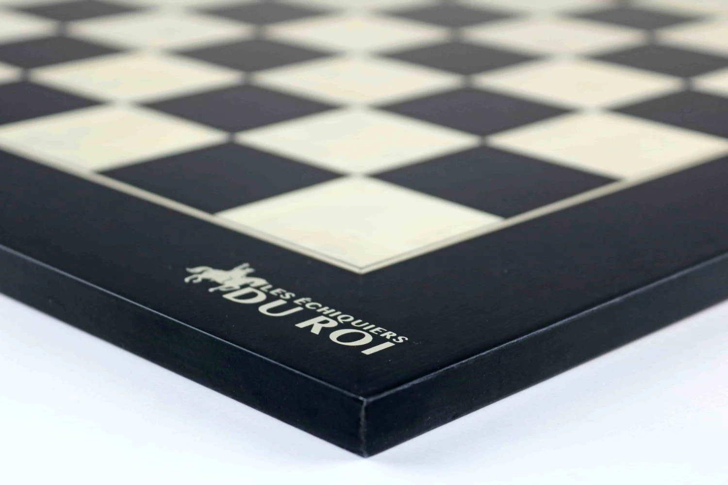 Plateau D'Échecs Noir Et Blanc En Bois D'Érable Et De Peuplier 5 Plateau D'Échecs Noir Et Blanc En Bois D'Érable Et De Peuplier – Image 3